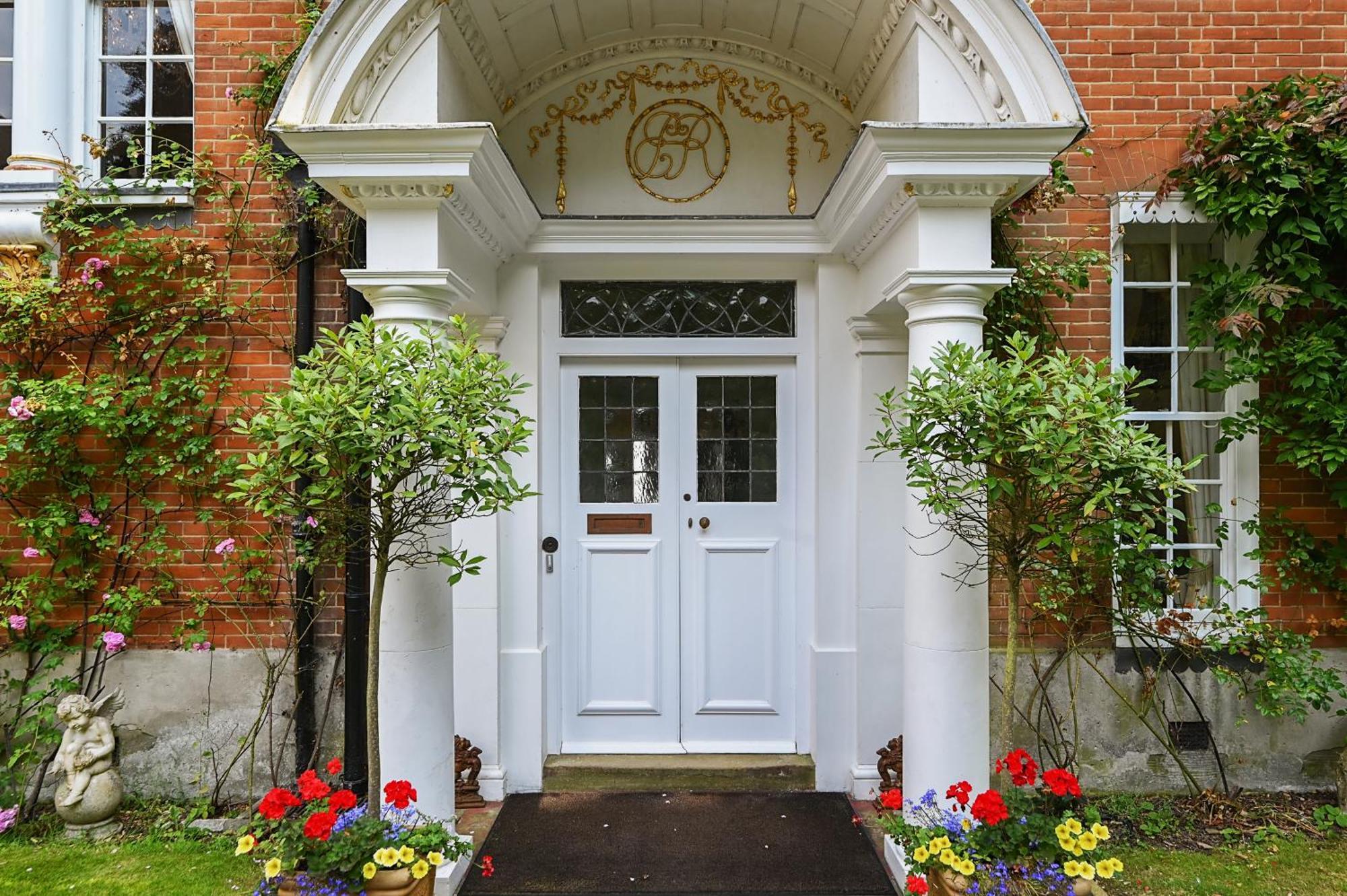 Saltcote Place Couette-café 5*
